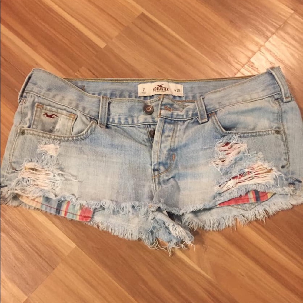 Hollister Size 7